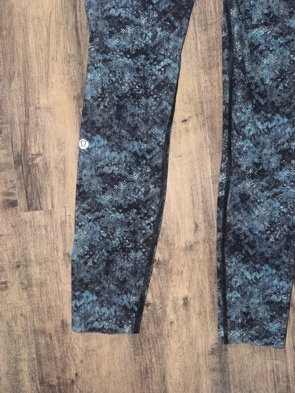Lululemon Fast and Free High Rise Tight 25 Ice Dye Cerulean Blue Sz 4 Nulux